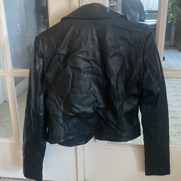 Black leather jacket - Picture 4 of 4
